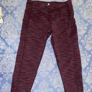 Comfy soft purple leggings.